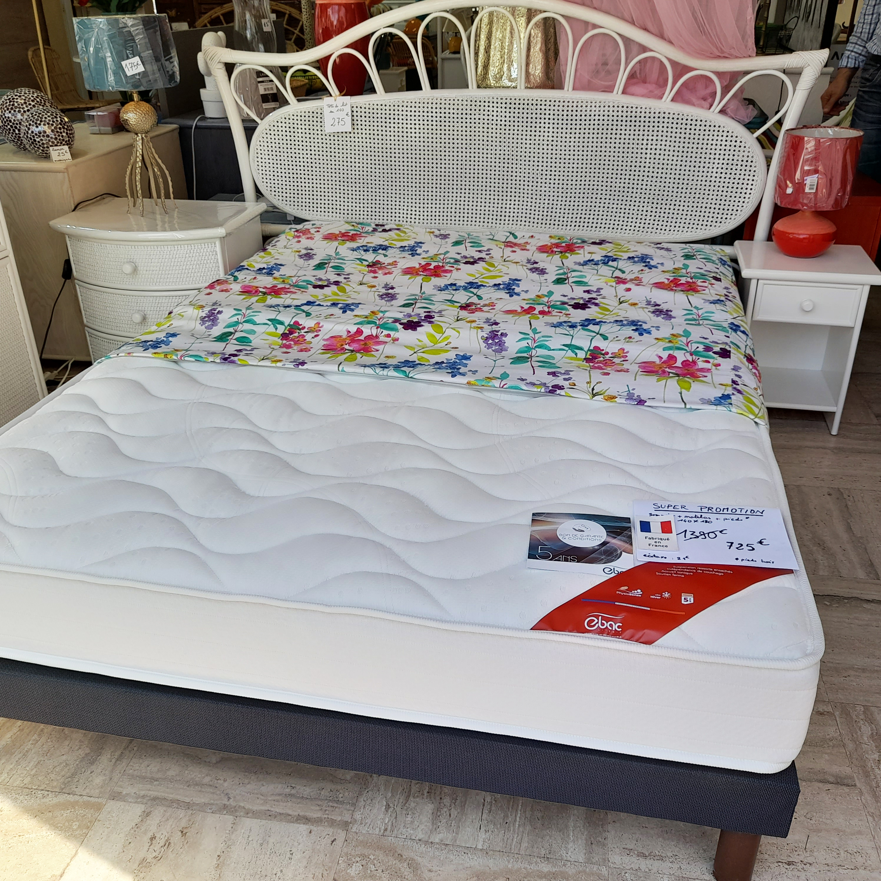 Lit sommier matelas